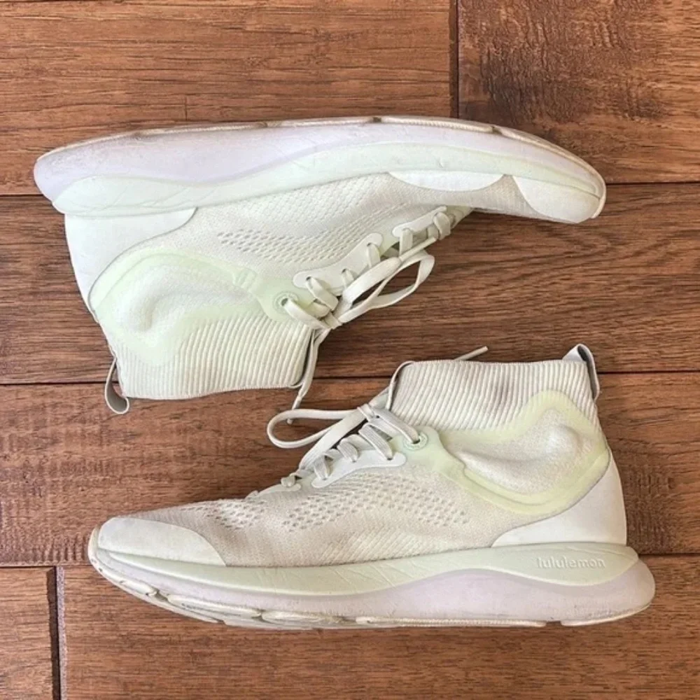 Lululemon Chargefeel Mid Workout Shoes Sneakers Elixir Alpine White Size 8.5
